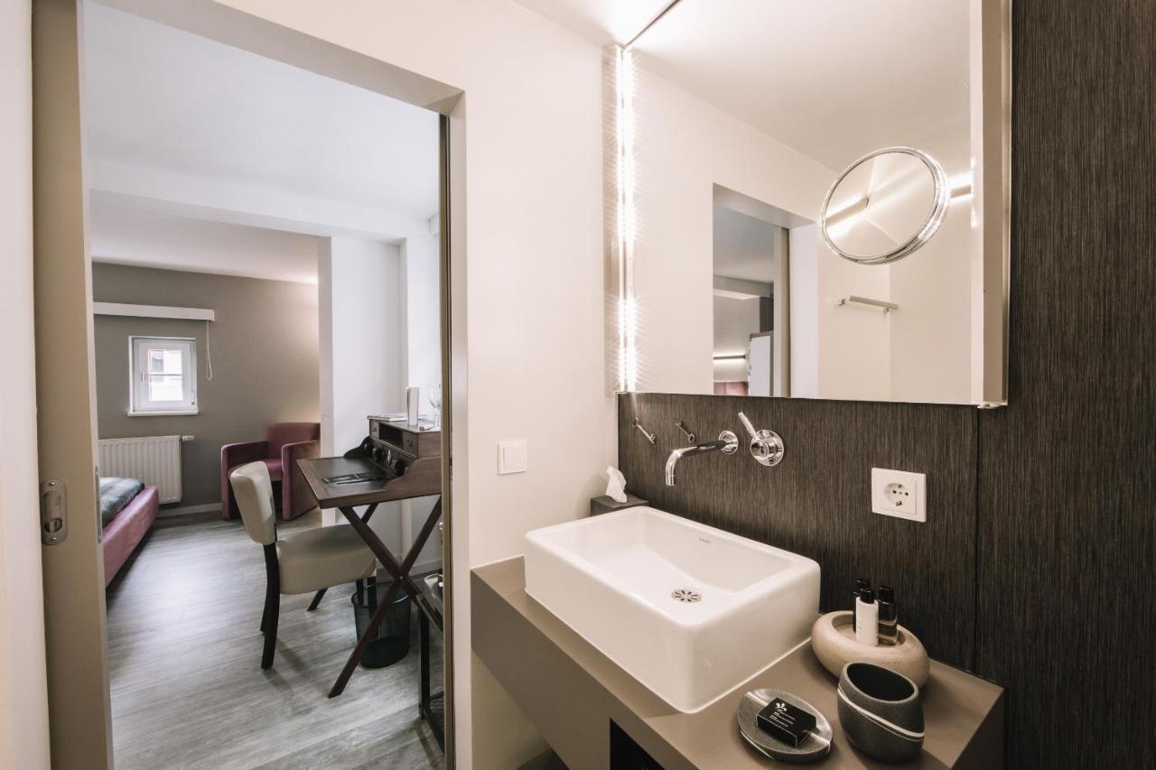 Boutique Hotel Pfauen Schorndorf  Bagian luar foto
