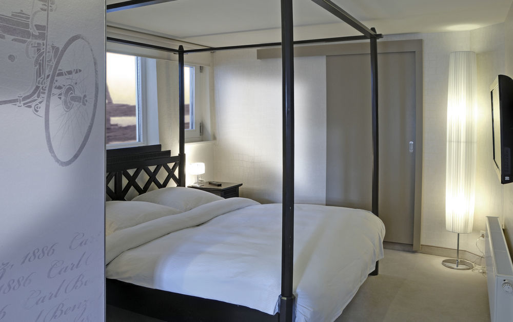 Boutique Hotel Pfauen Schorndorf  Bagian luar foto