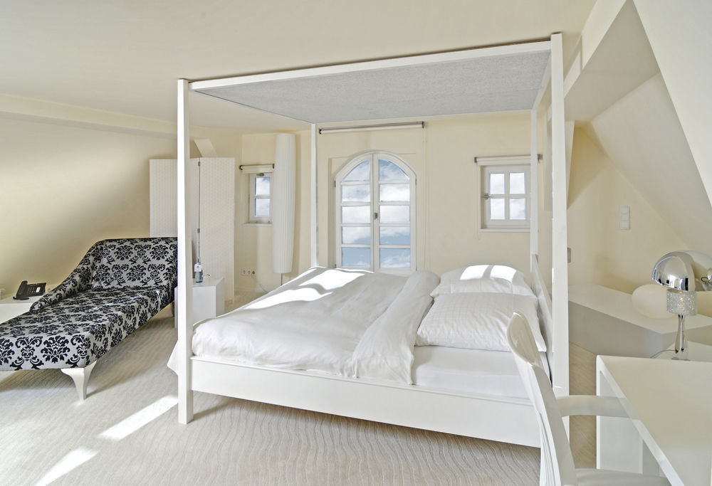 Boutique Hotel Pfauen Schorndorf  Bagian luar foto