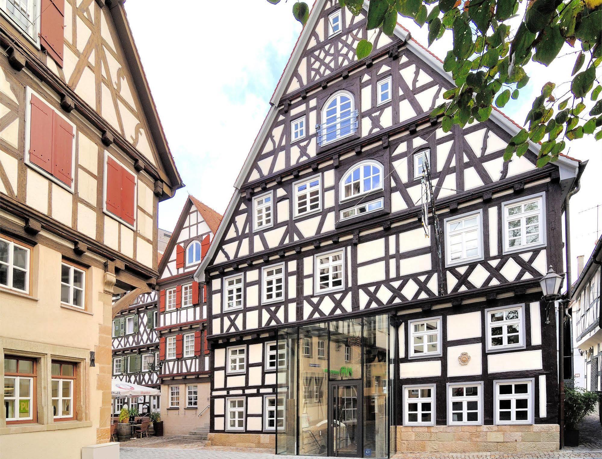 Boutique Hotel Pfauen Schorndorf  Bagian luar foto