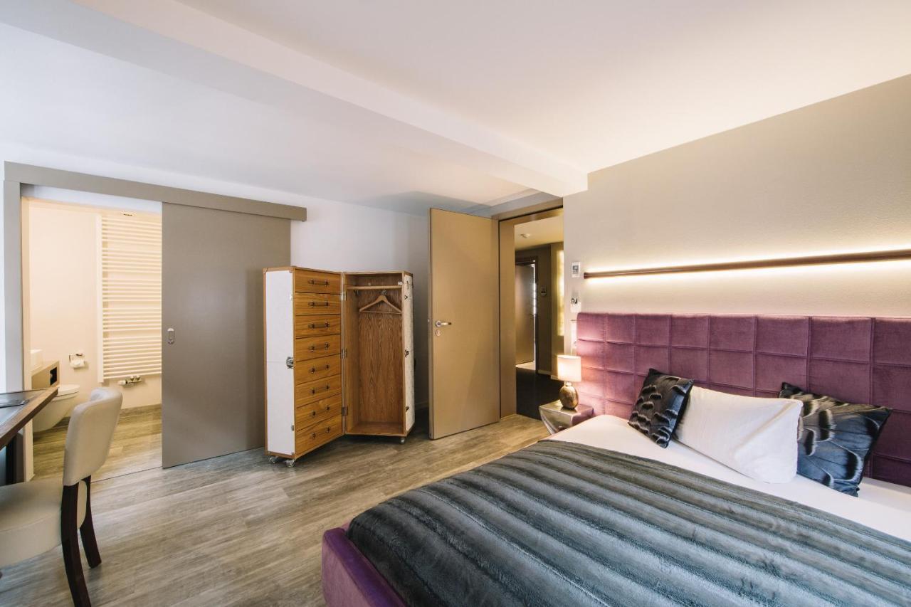 Boutique Hotel Pfauen Schorndorf  Bagian luar foto