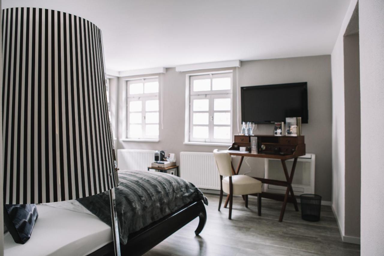 Boutique Hotel Pfauen Schorndorf  Bagian luar foto